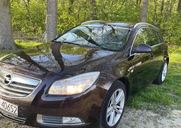 opel insignia obrzycko Opel Insignia cena 27000 przebieg: 233000, rok produkcji 2011 z Obrzycko